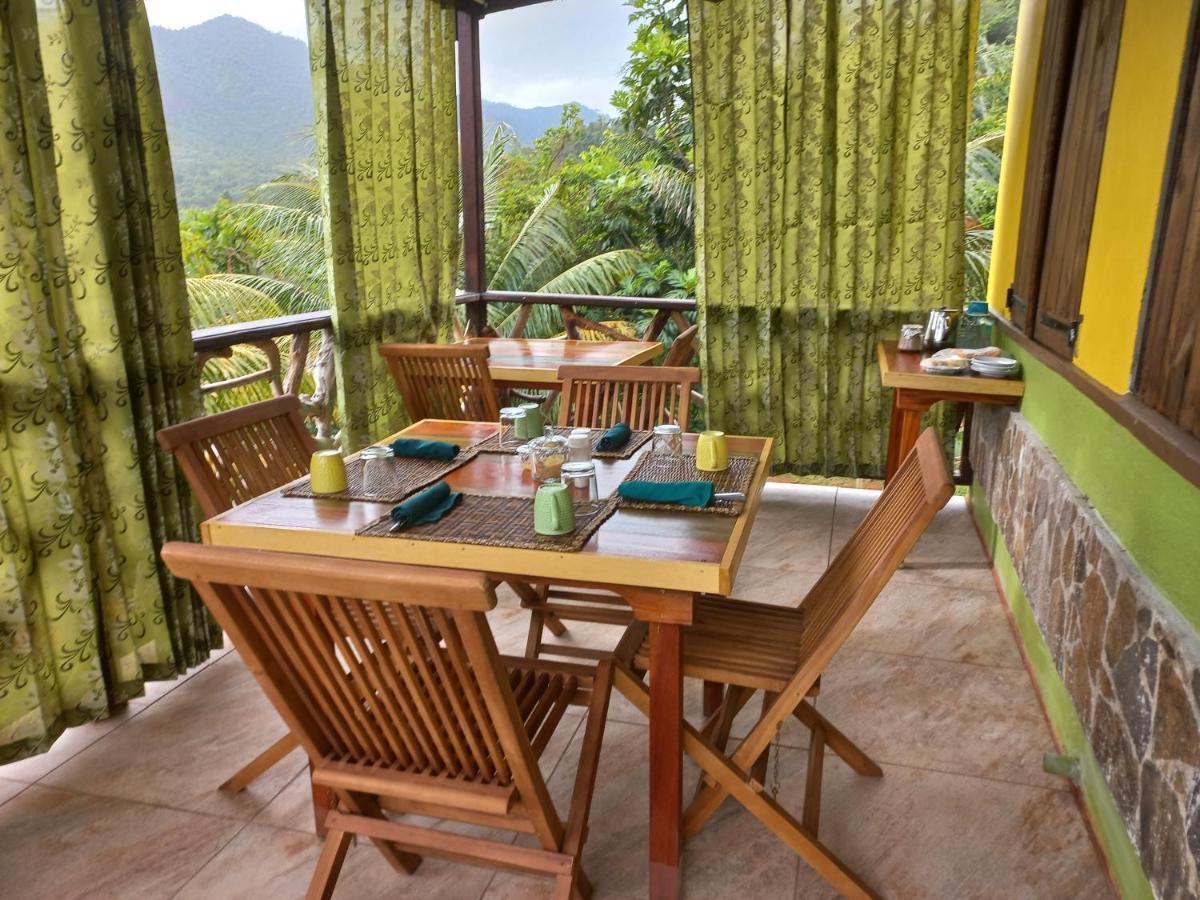 Serenity Lodges Dominica Marigot Exterior foto